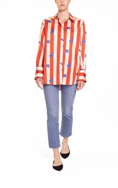Camicia oversize riga rosso e panna con fiore bluette