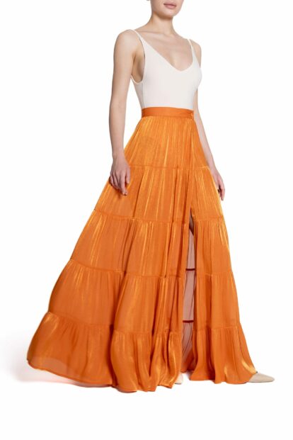 Poupine SS-25 - Maxi portafoglio con balze Arancio